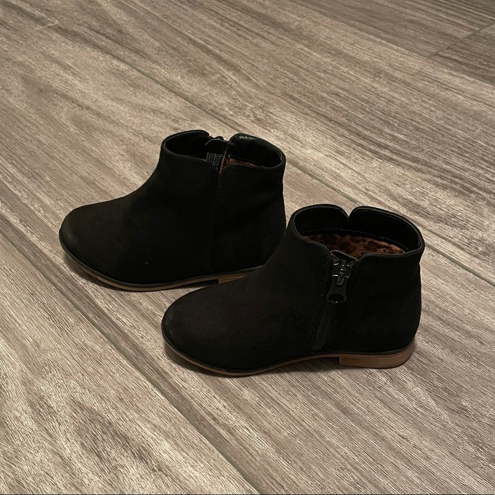 🌸Size 8 Girl Ankle Boots🌸